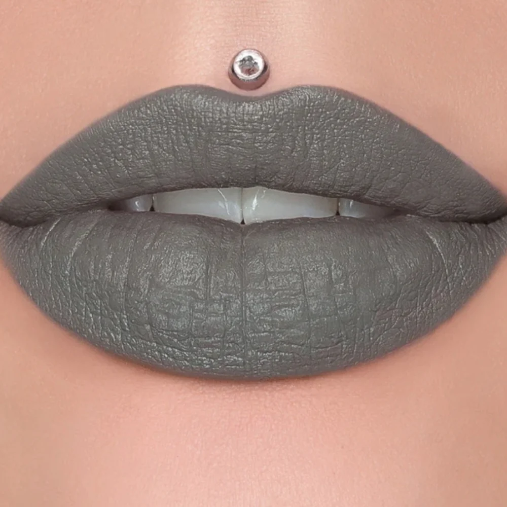 New Jeffree Star Cosmetics Velvet Trap Drill Sergeant Lipstick Gray/Grey